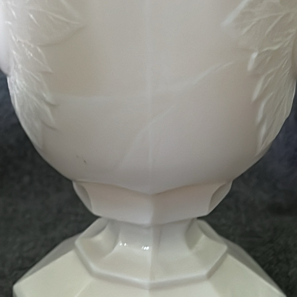 🌻 Vtg Jeanette Pink Milk Glass Creamer - Picture 9 of 9